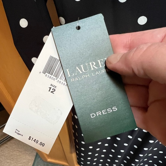 Never worn Navy and white polka dot dress
Size 12 - Picture 3 of 6